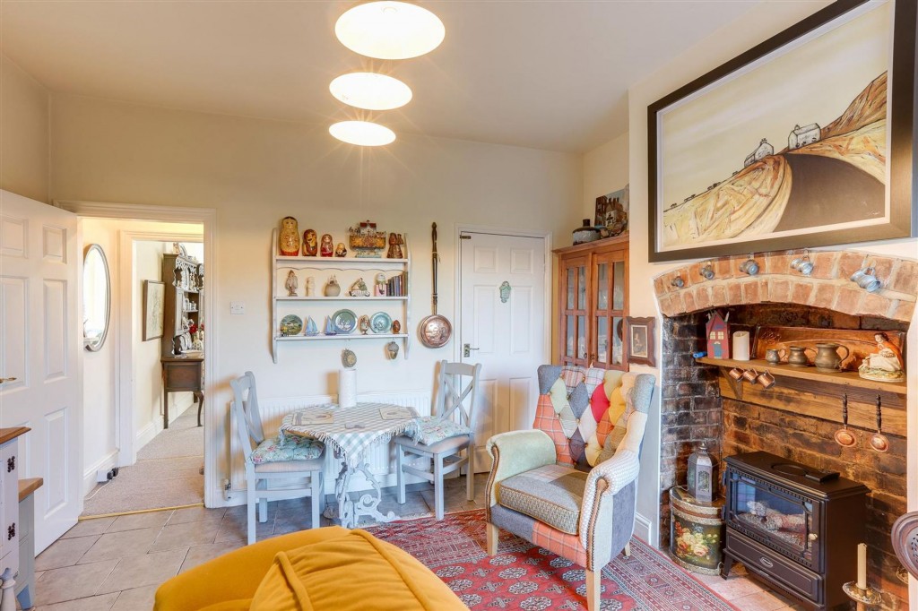 Montague Road, Hucknall, NG15