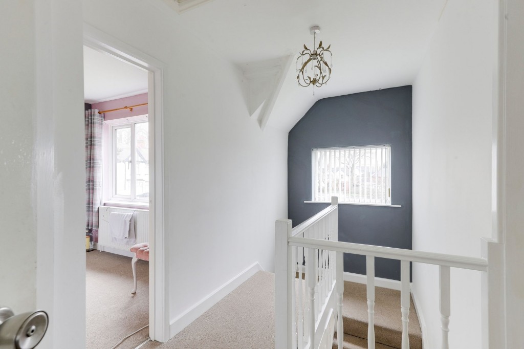Central Avenue, Hucknall, NG15