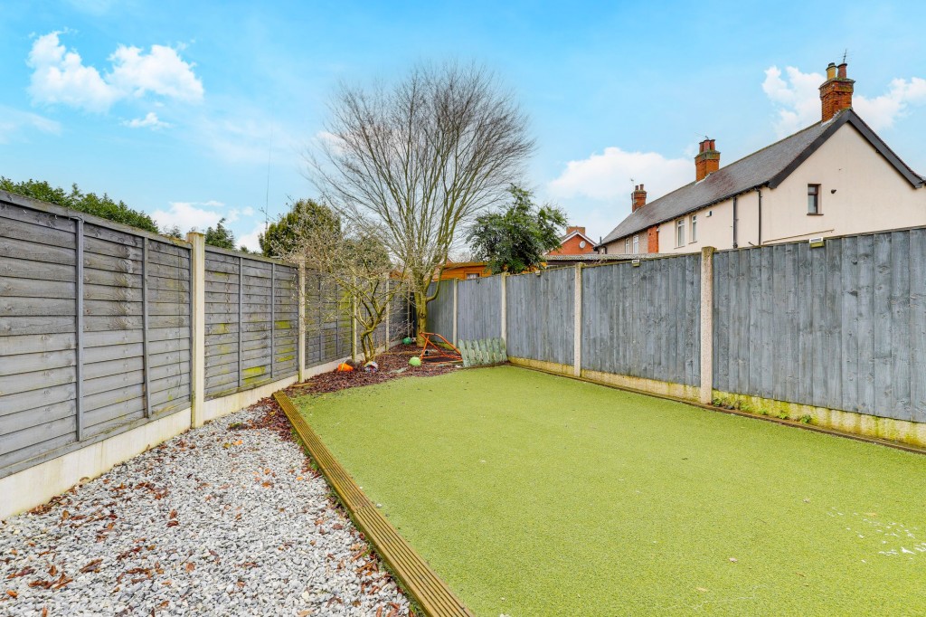 Central Avenue, Hucknall, NG15