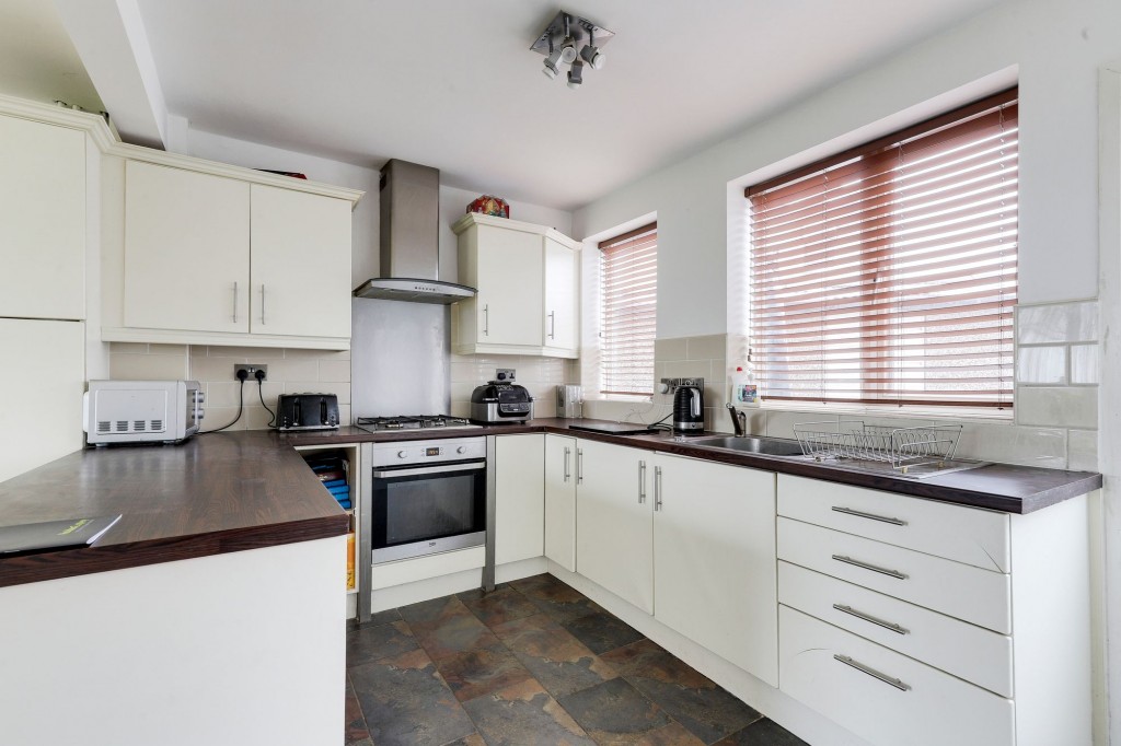 Central Avenue, Hucknall, NG15