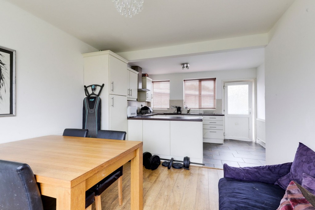 Central Avenue, Hucknall, NG15