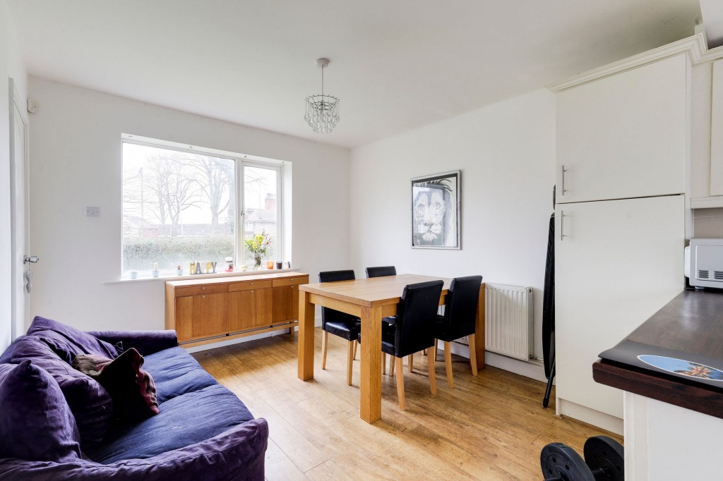 Central Avenue, Hucknall, NG15