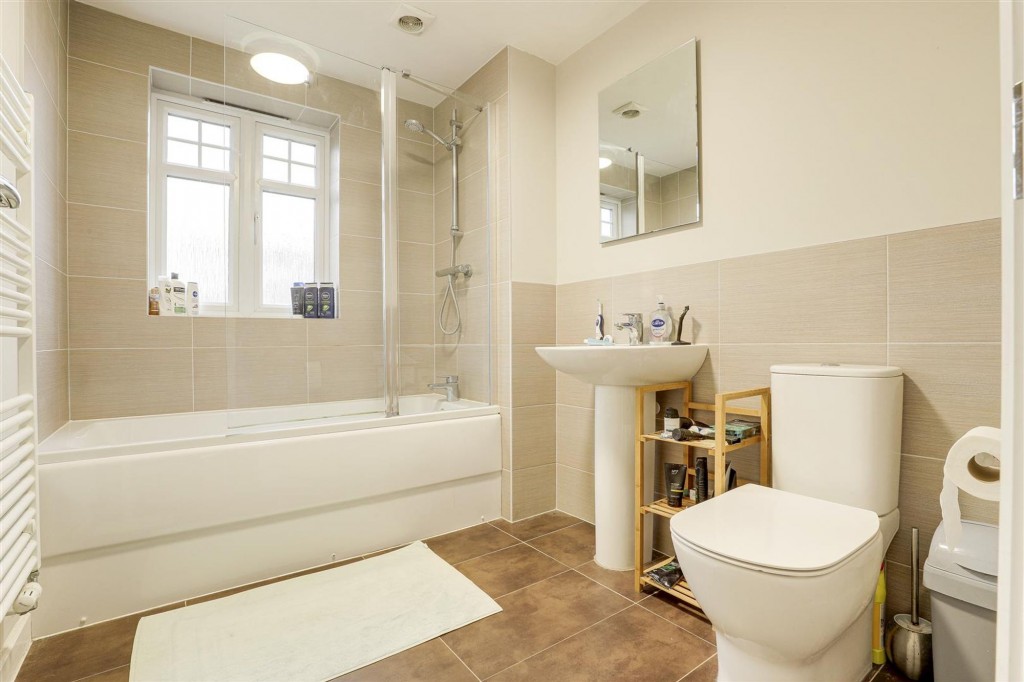Ironwood Close, Edwalton, NG12