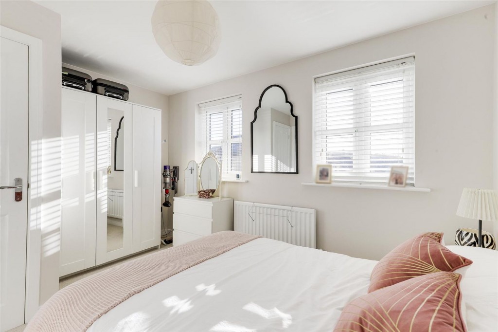 Lynemouth Court, Arnold, NG5