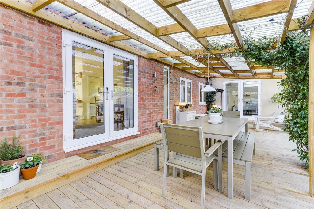 Main Street, Farnsfield, NG22