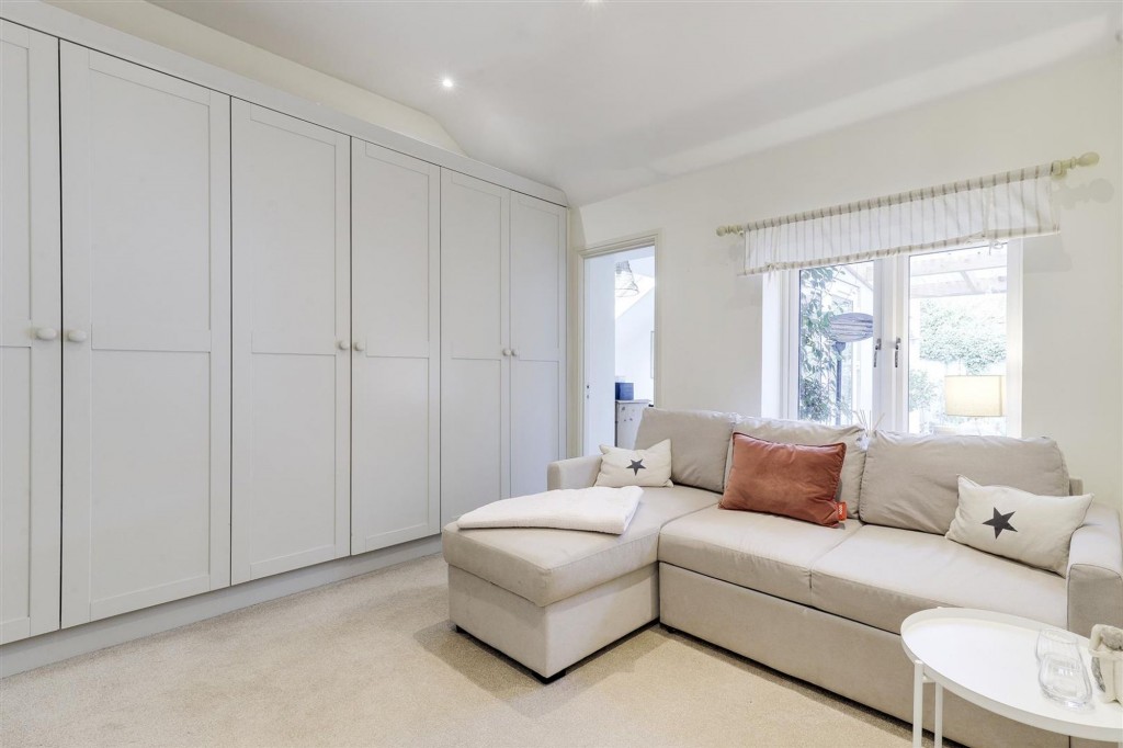 Main Street, Farnsfield, NG22