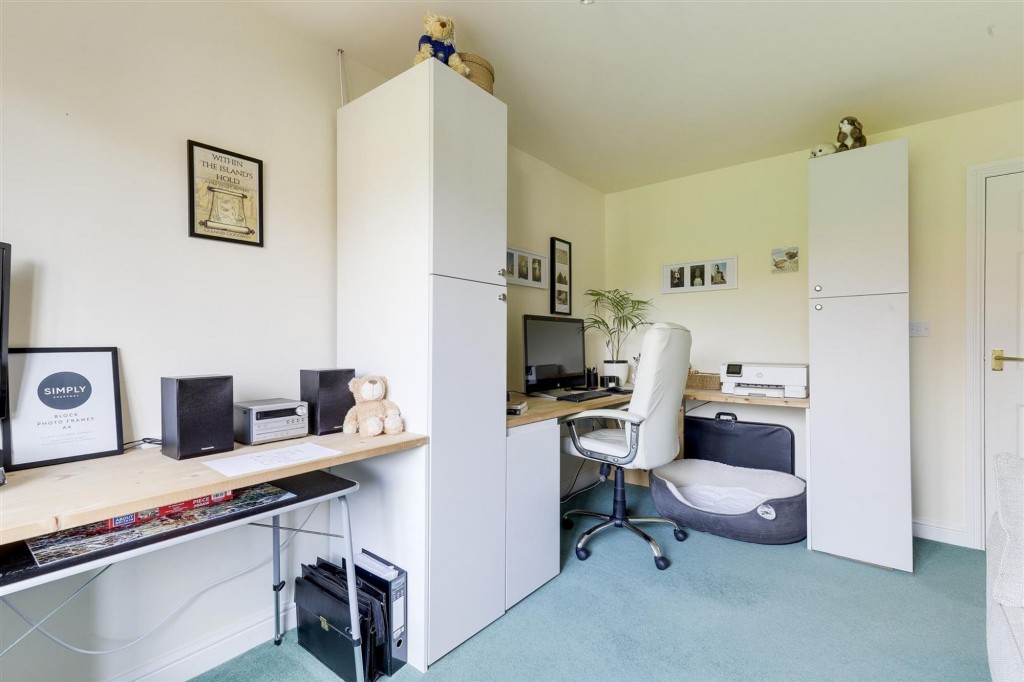 Briar Gardens, Calverton, NG14