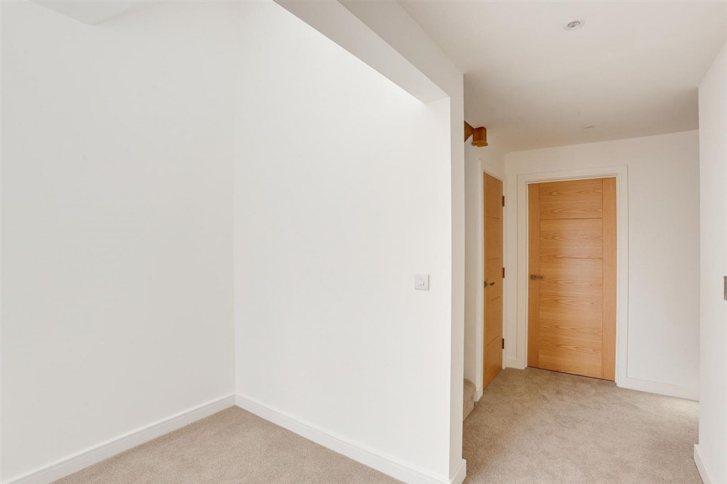 Marsham Drive, Arnold, NG5