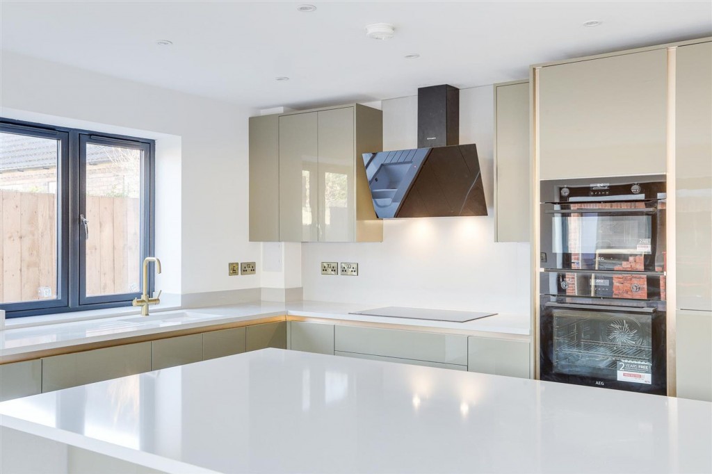 Marsham Drive, Arnold, NG5