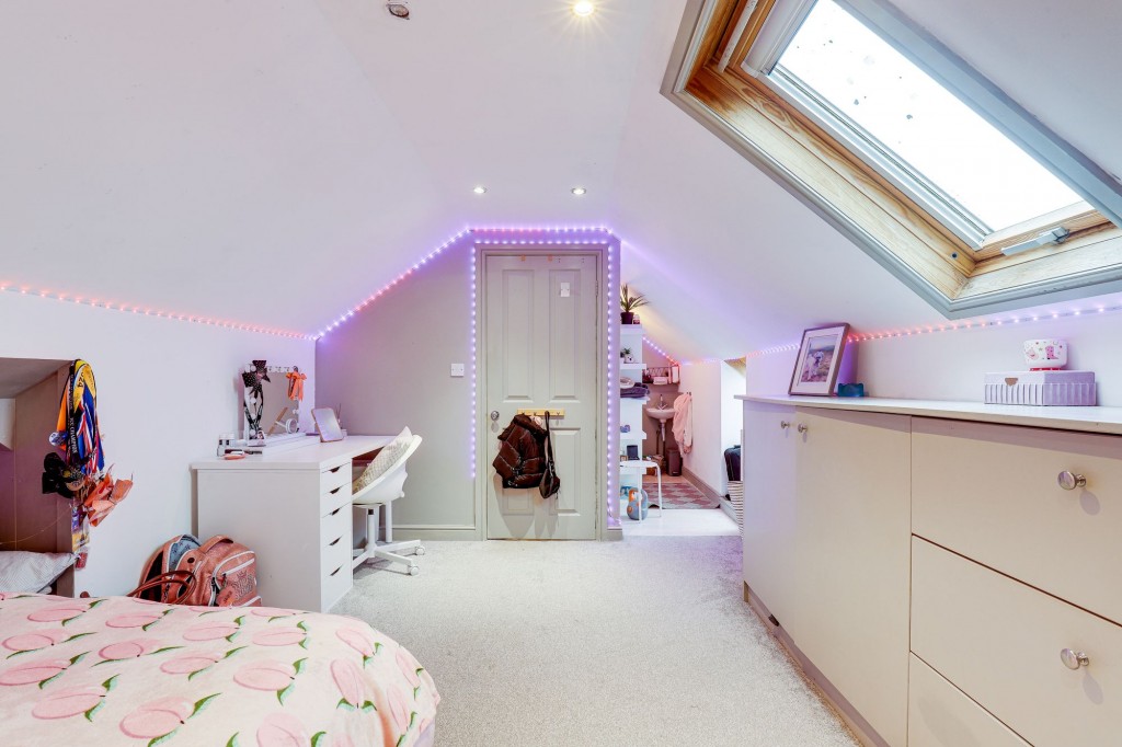 Conway Avenue, Carlton, NG4