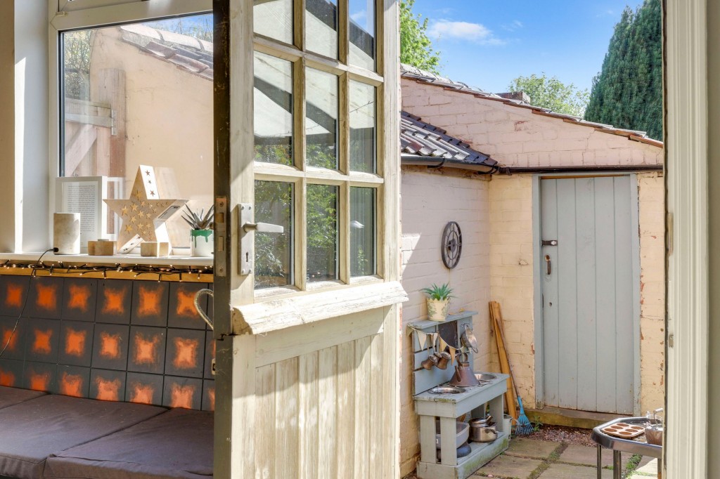 Conway Avenue, Carlton, NG4