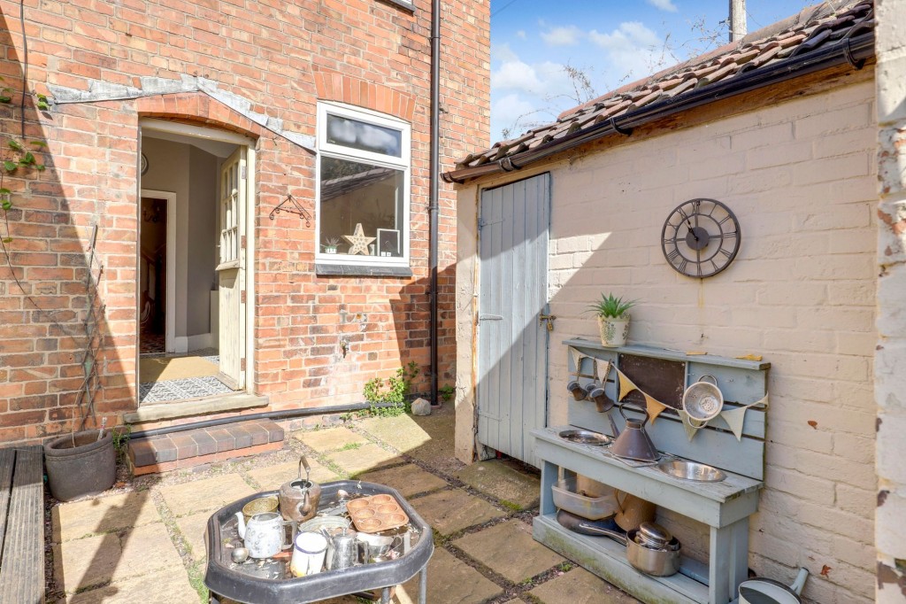 Conway Avenue, Carlton, NG4