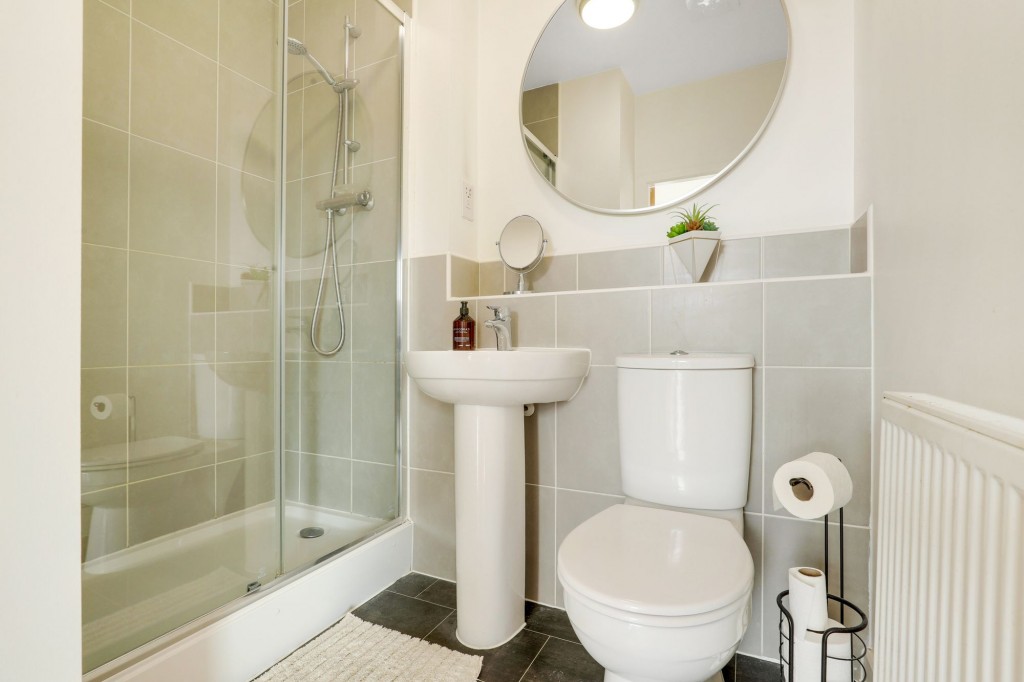 Deane Road, Deane Court, NG11