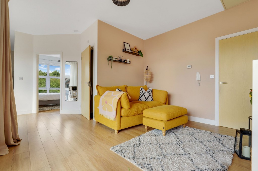 Deane Road, Deane Court, NG11