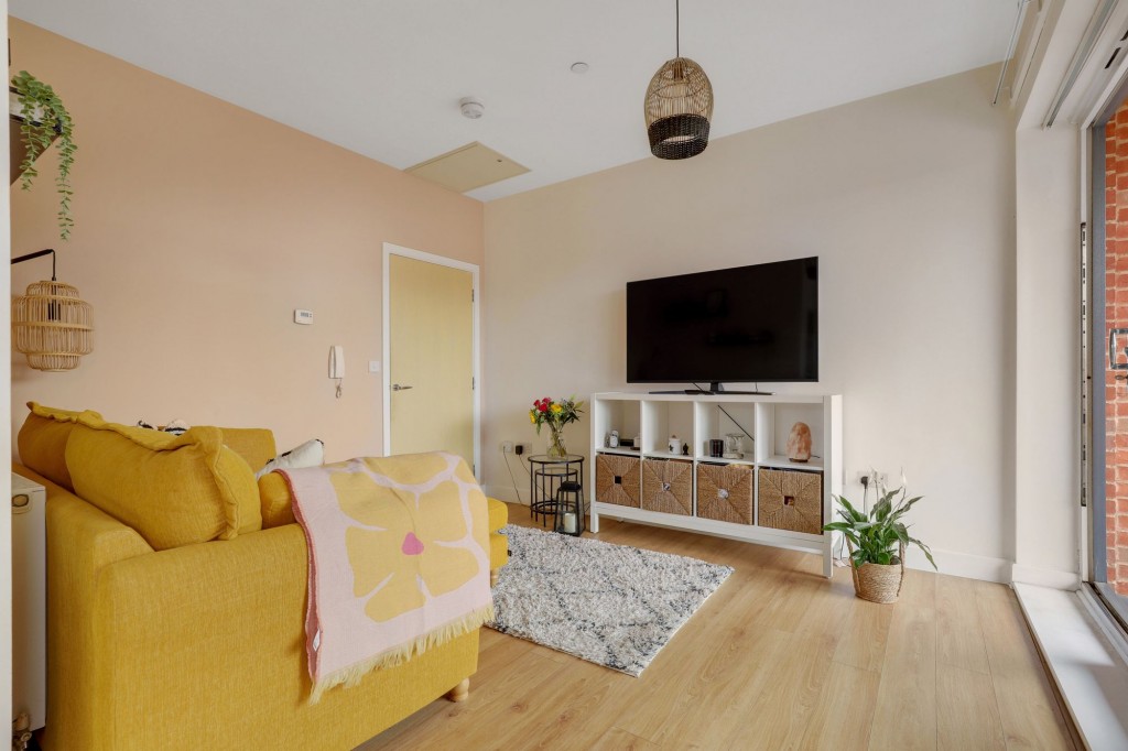Deane Road, Deane Court, NG11