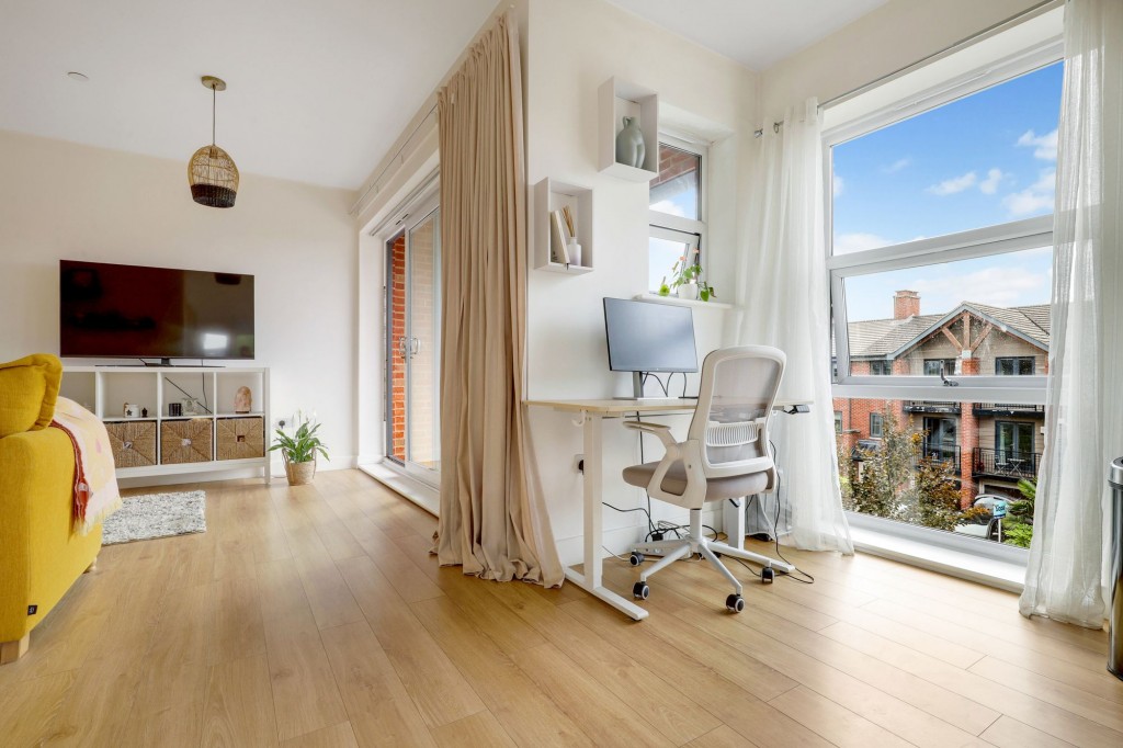 Deane Road, Deane Court, NG11