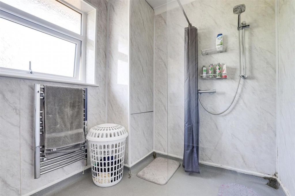 Nicklaus Court, Nottingham, NG5