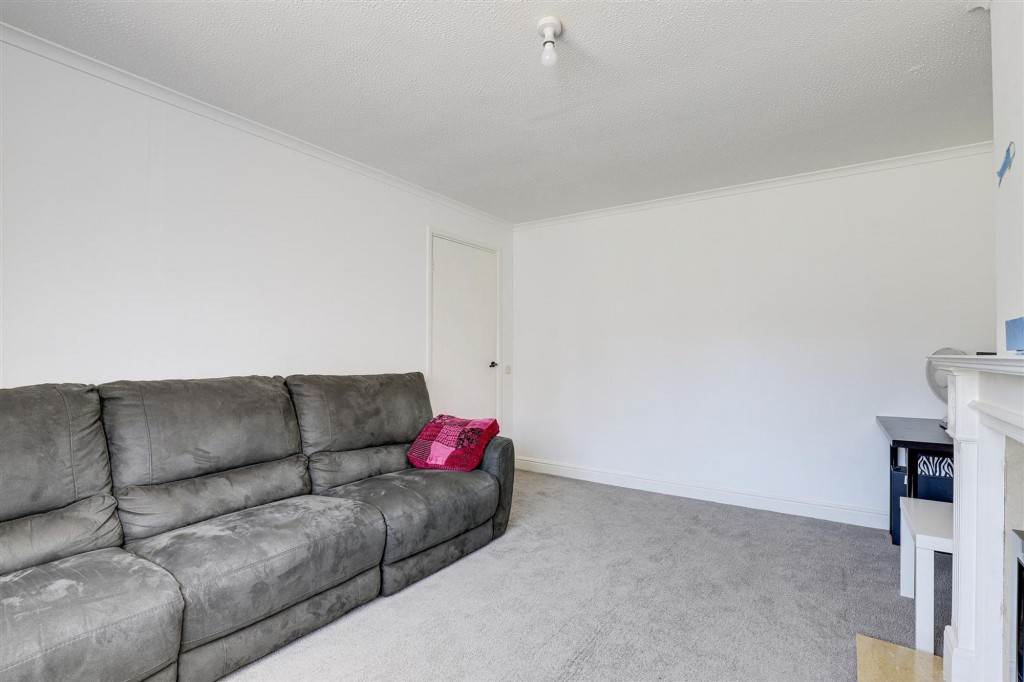 Nicklaus Court, Nottingham, NG5