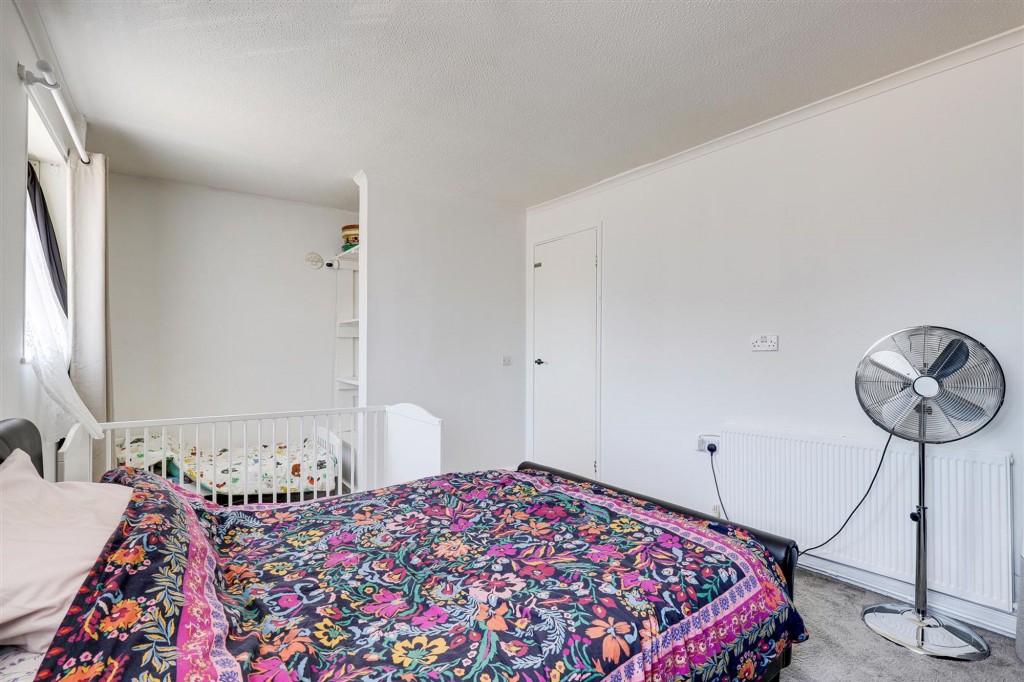 Nicklaus Court, Nottingham, NG5