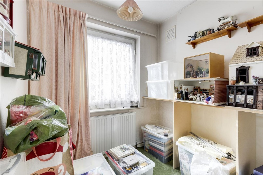 Aspley Park Drive, Nottingham, NG8