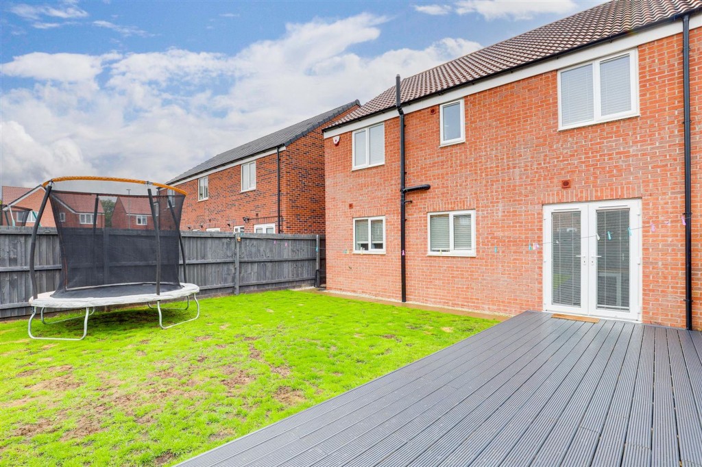 Pennington Way, Hucknall, NG15