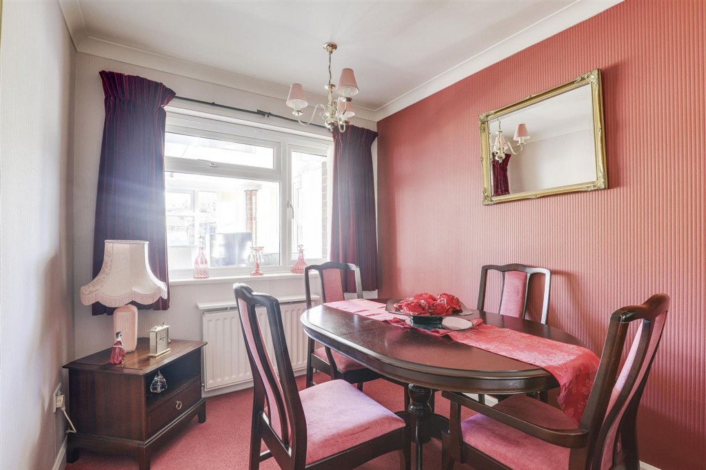 Springwood Gardens, Woodthorpe, NG5
