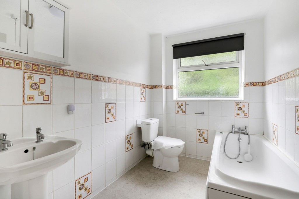 Third Avenue, Carlton, NG4