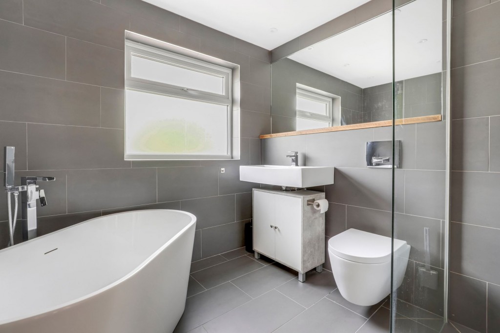 Douglas Crescent, Carlton, NG4