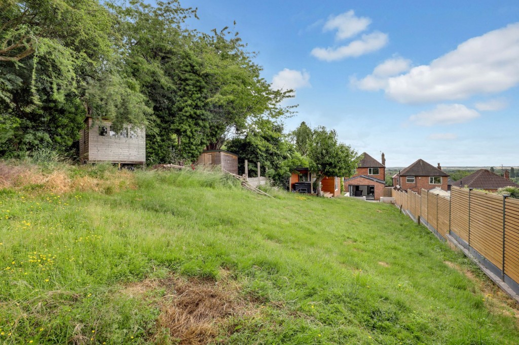 Douglas Crescent, Carlton, NG4