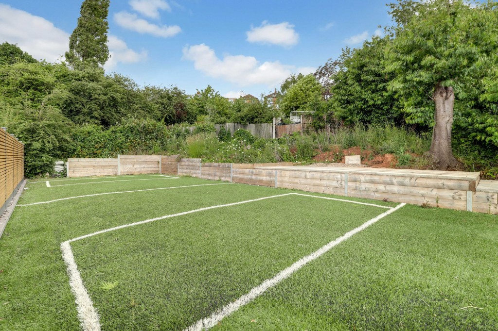 Douglas Crescent, Carlton, NG4
