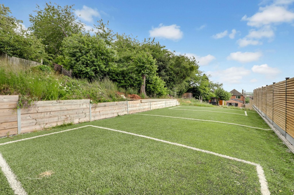 Douglas Crescent, Carlton, NG4