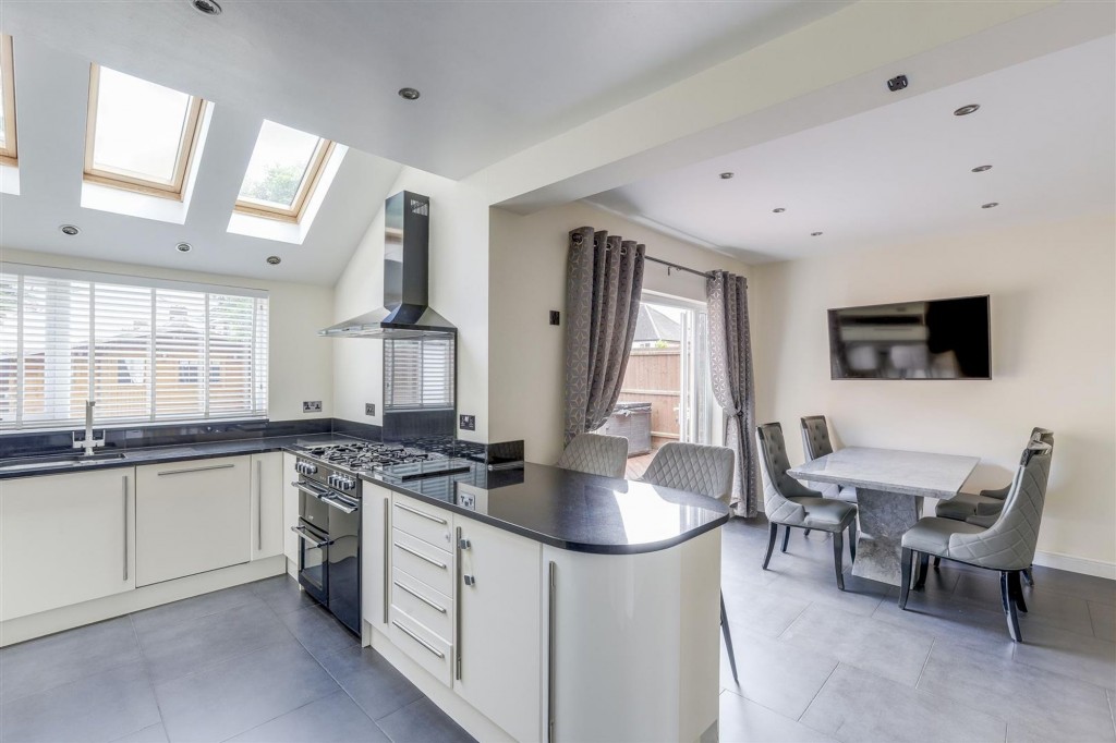 Western Boulevard, Nottingham, NG8