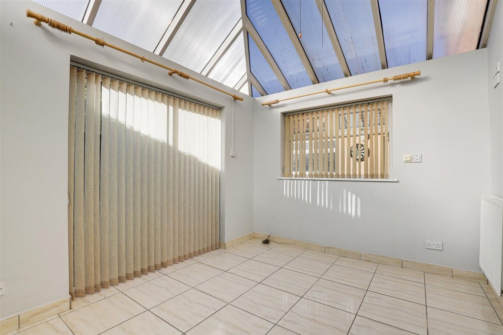 Fairlight Way, Nottingham, NG5