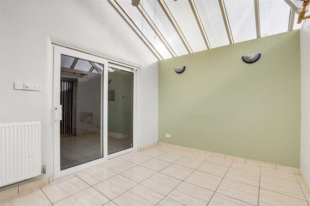 Fairlight Way, Nottingham, NG5