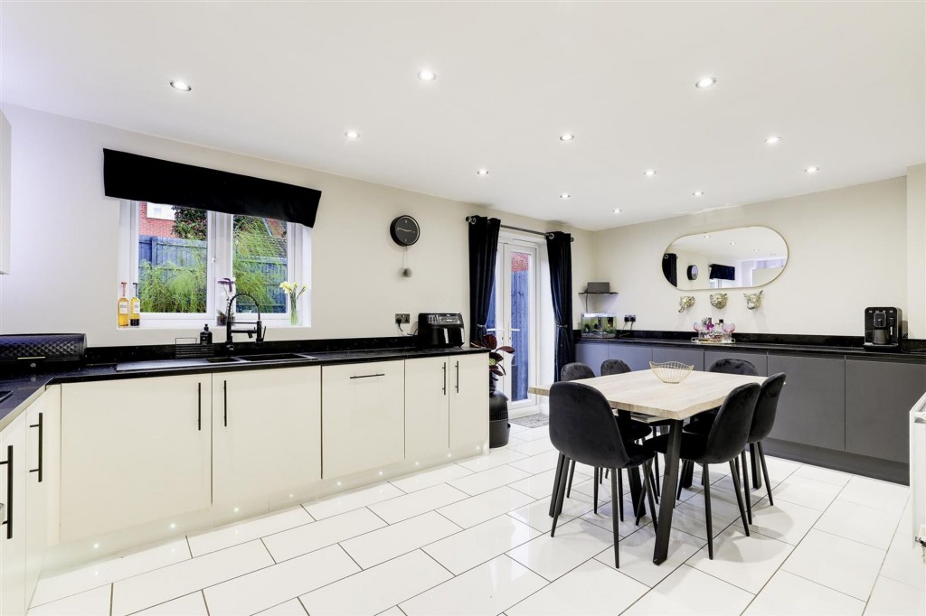 Rothbury Close, Arnold, NG5