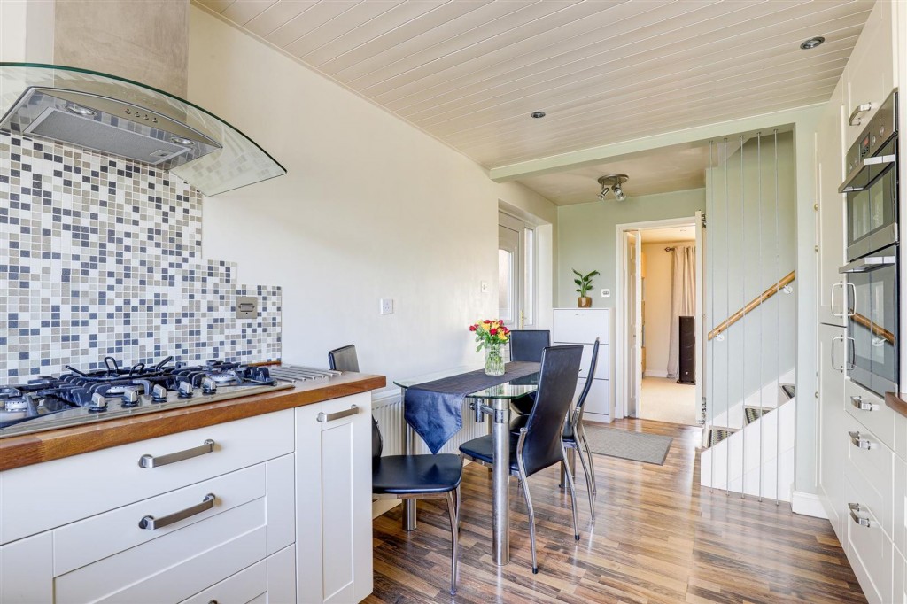 Bowland Close, Nottingham, NG3