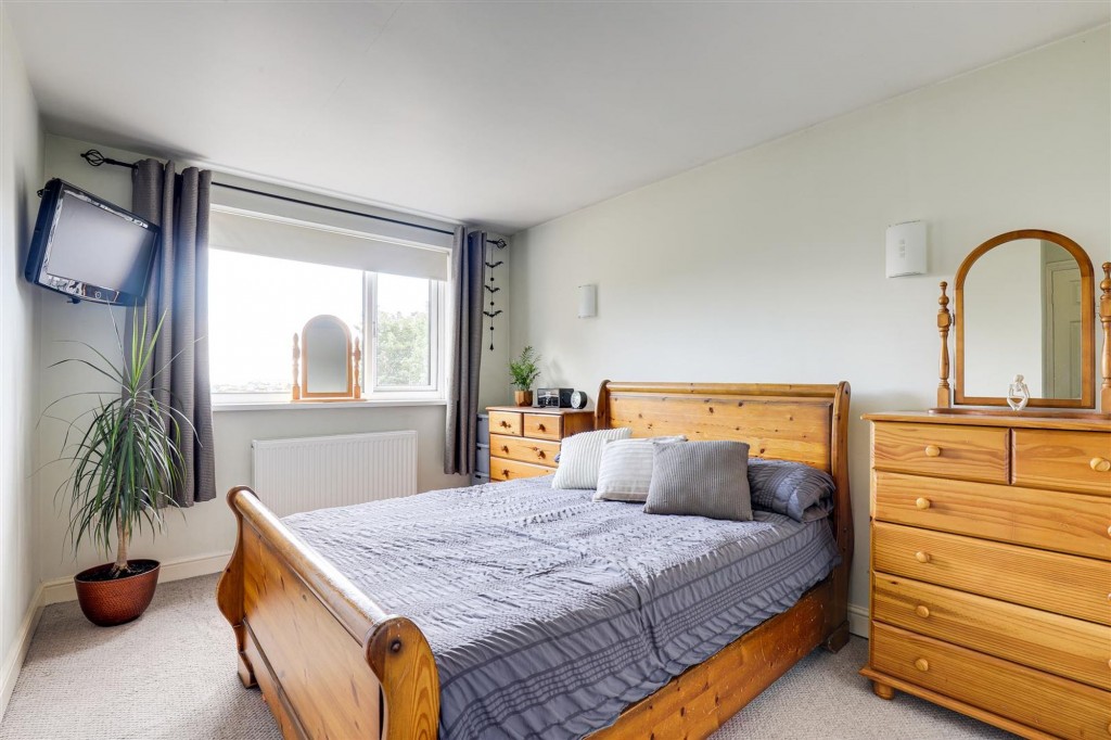 Bowland Close, Nottingham, NG3