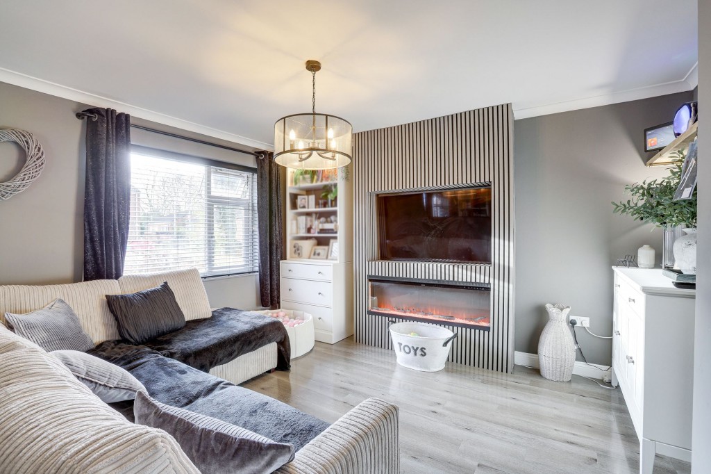 Wearmouth Gardens, Nottingham, NG5