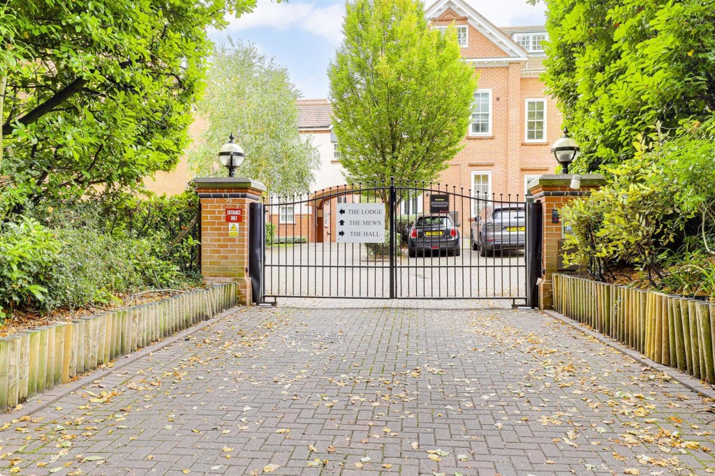 Village Street, Edwalton, NG12