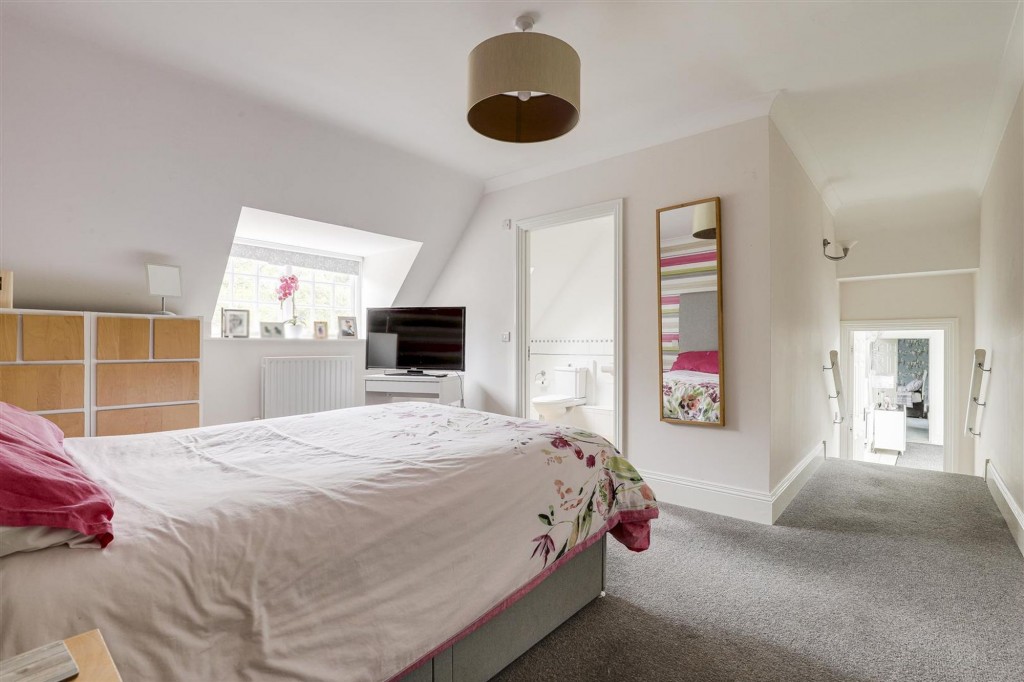 Village Street, Edwalton, NG12