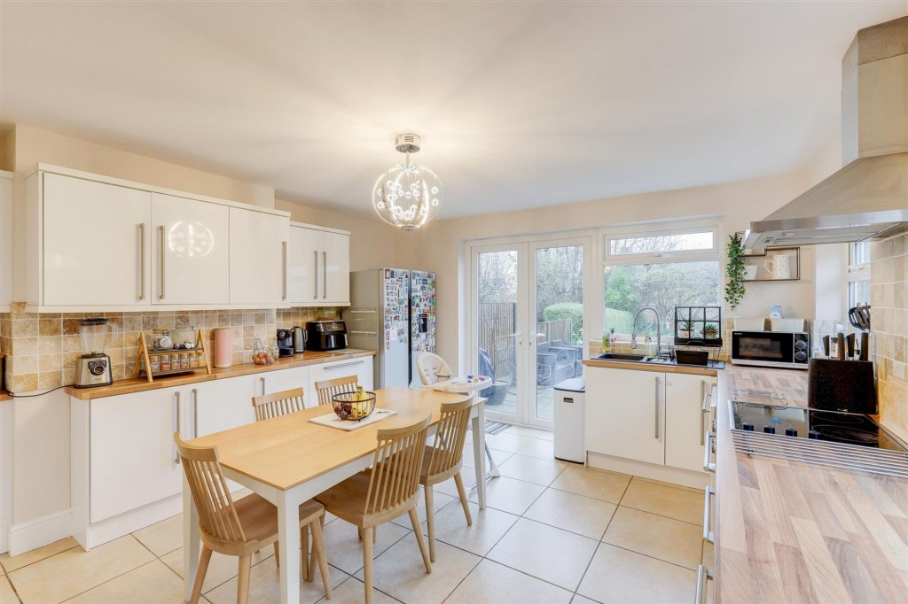 Rolleston Drive, Arnold, NG5