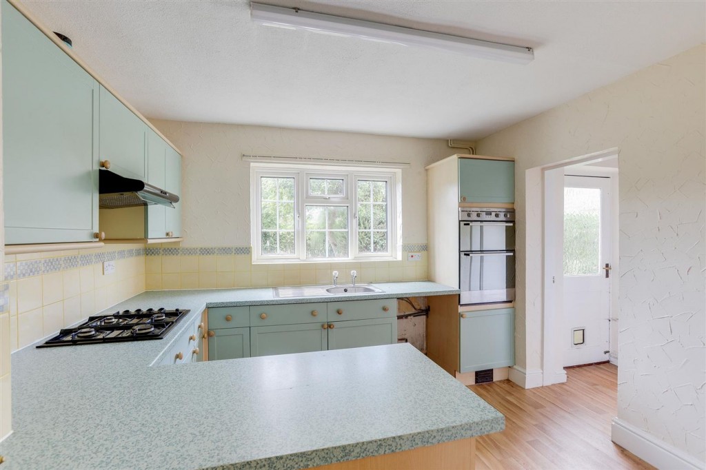 Park Avenue East, Keyworth, NG12