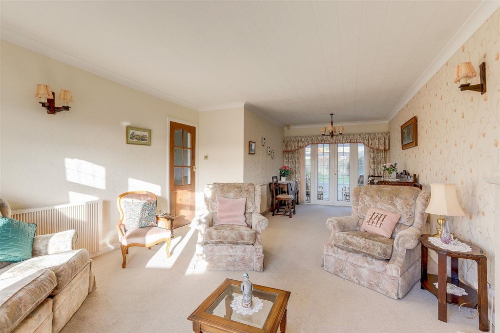 Maple Drive, Nuthall, NG16