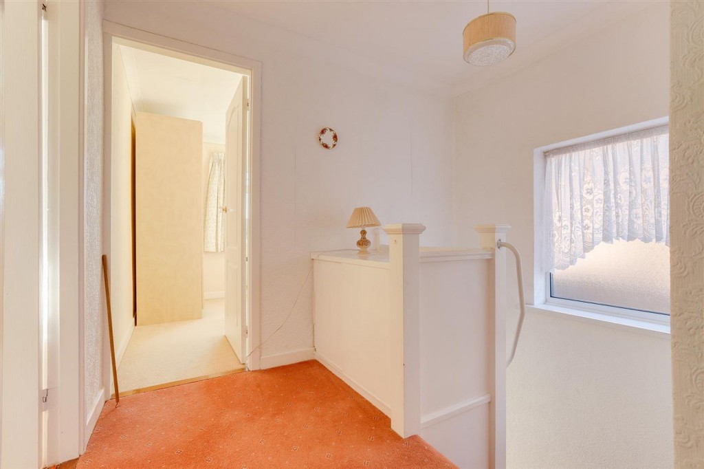 Maple Drive, Nuthall, NG16