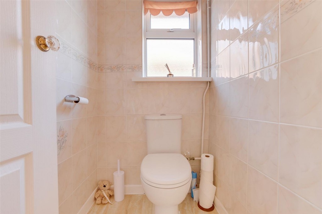 Maple Drive, Nuthall, NG16