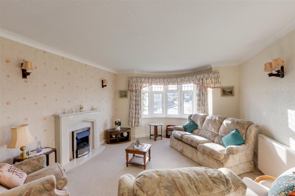 Maple Drive, Nuthall, NG16