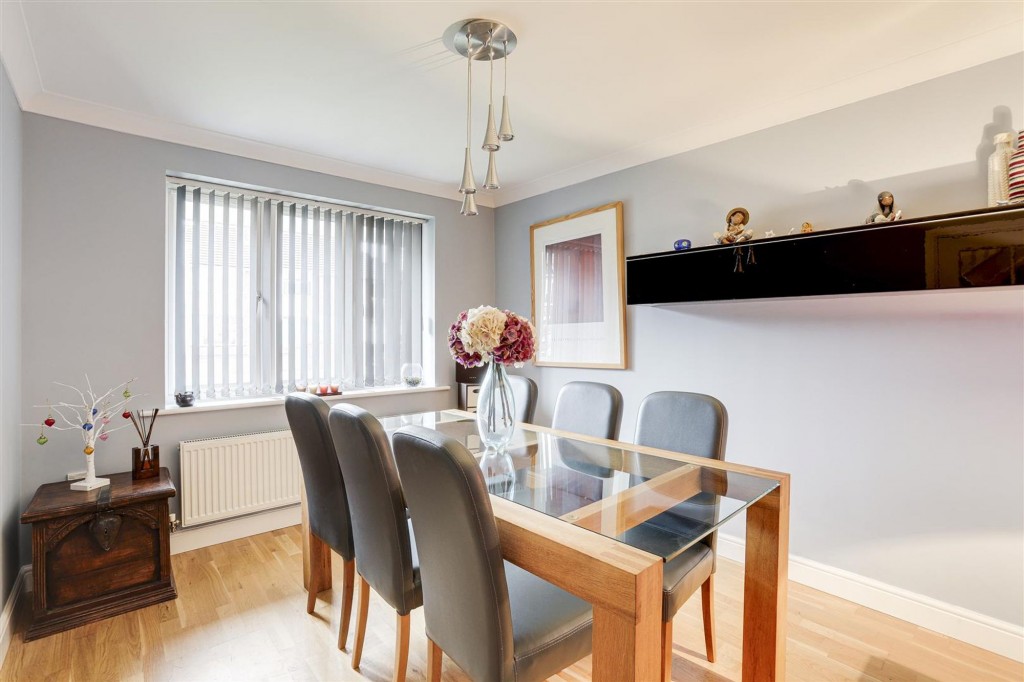 Linden Grove, Gedling, NG4