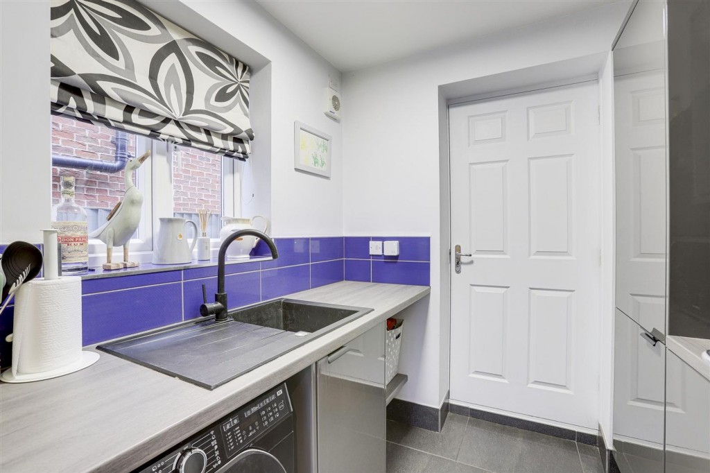 Linden Grove, Gedling, NG4