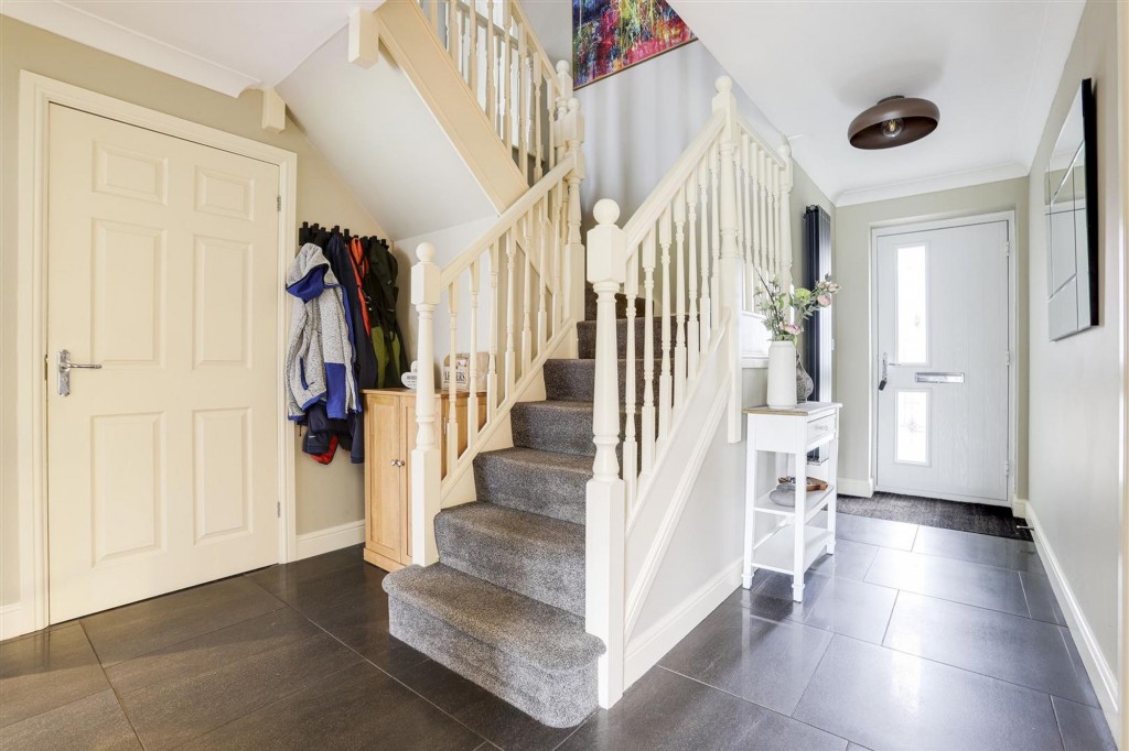 Linden Grove, Gedling, NG4