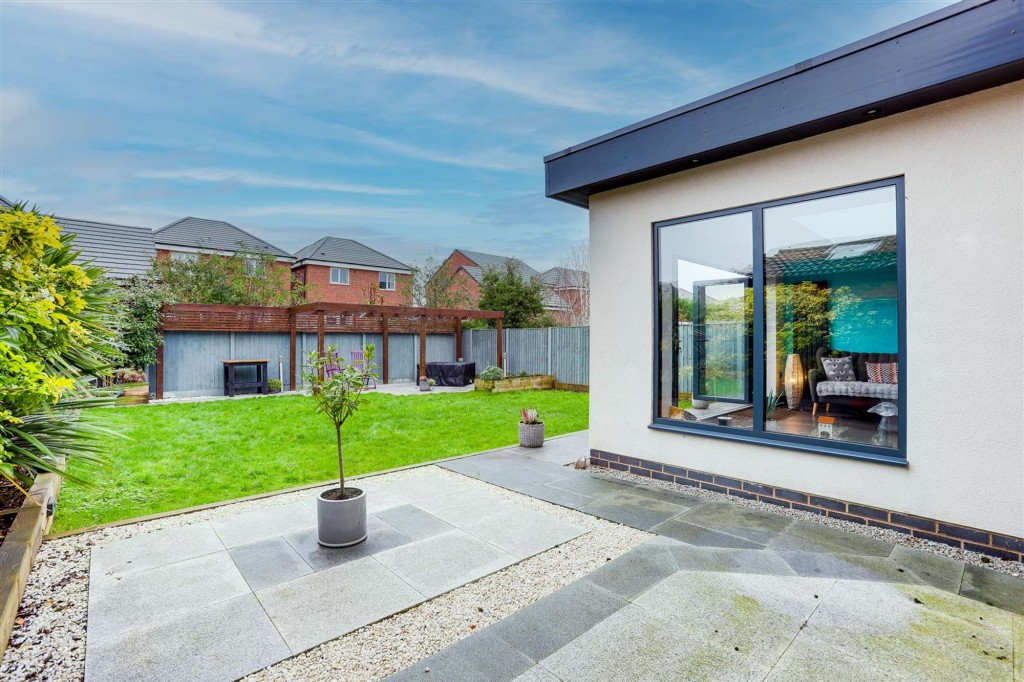 Linden Grove, Gedling, NG4